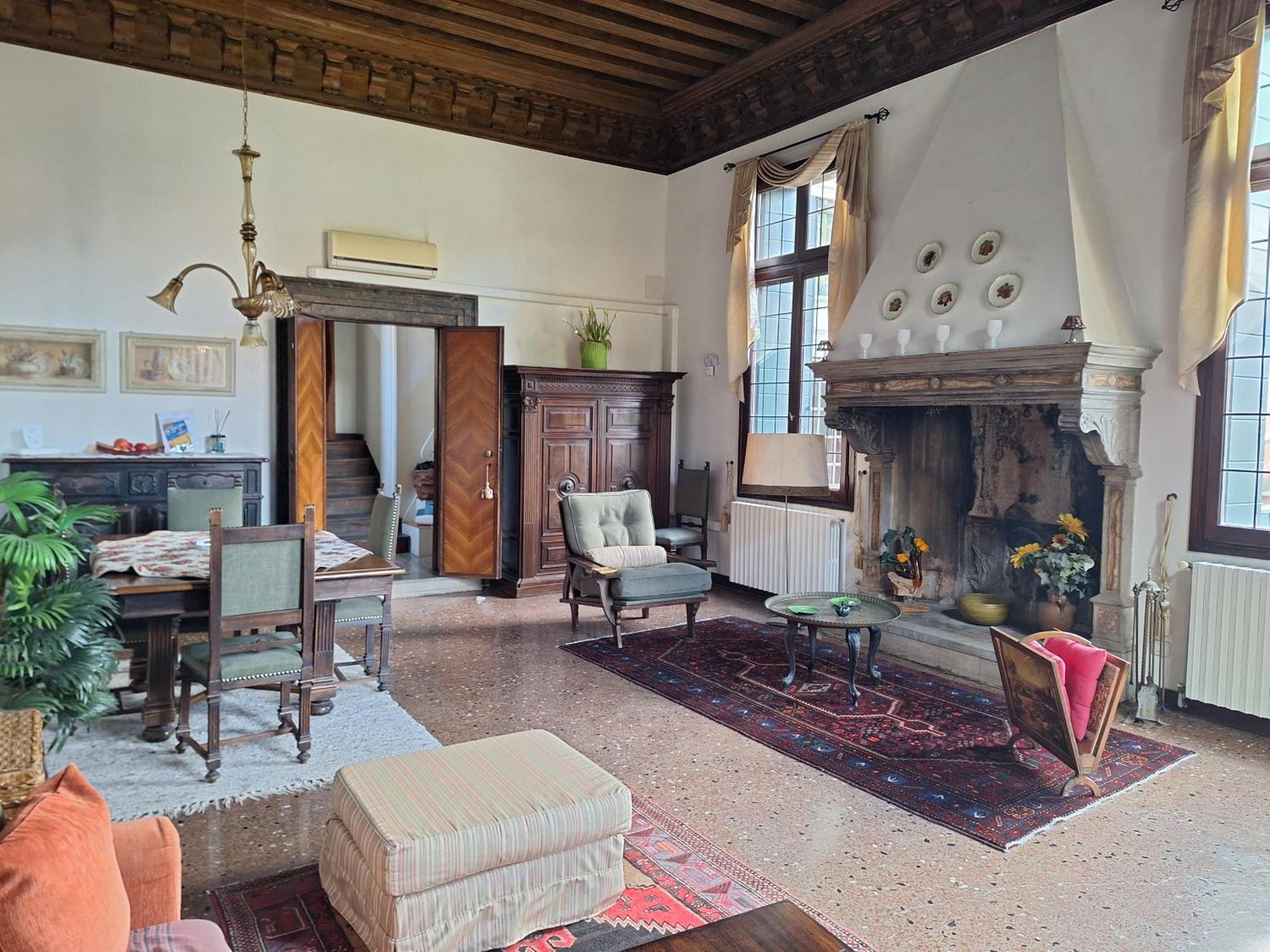 Apartament Inside Palazzo Foscarini
