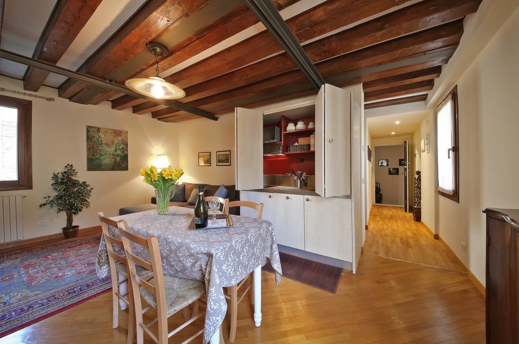 Apartament Inside Palazzo Foscarini *